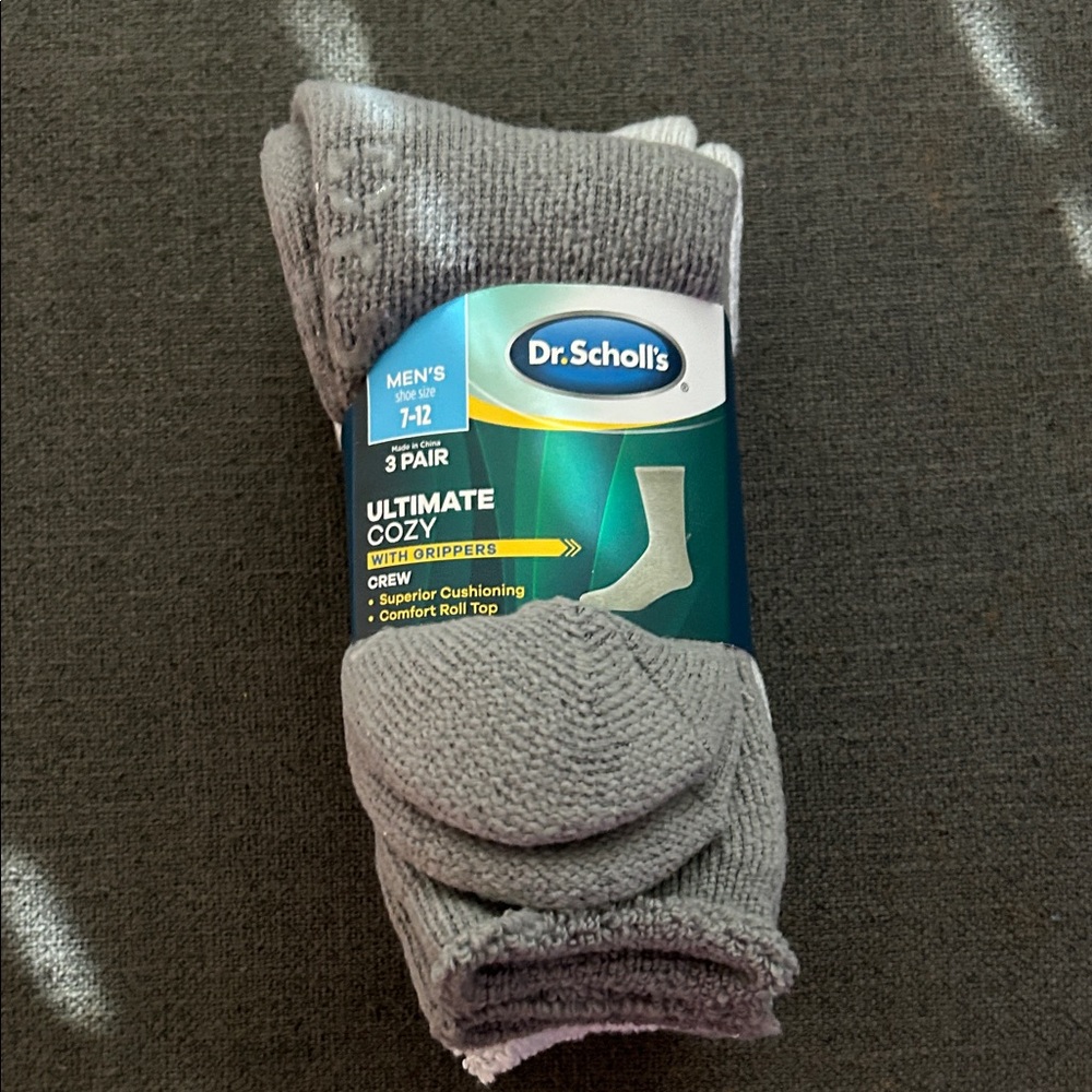 Dr. Scholl's Men's Ultimate Cozy Gray Crew Socks - 3 Pack